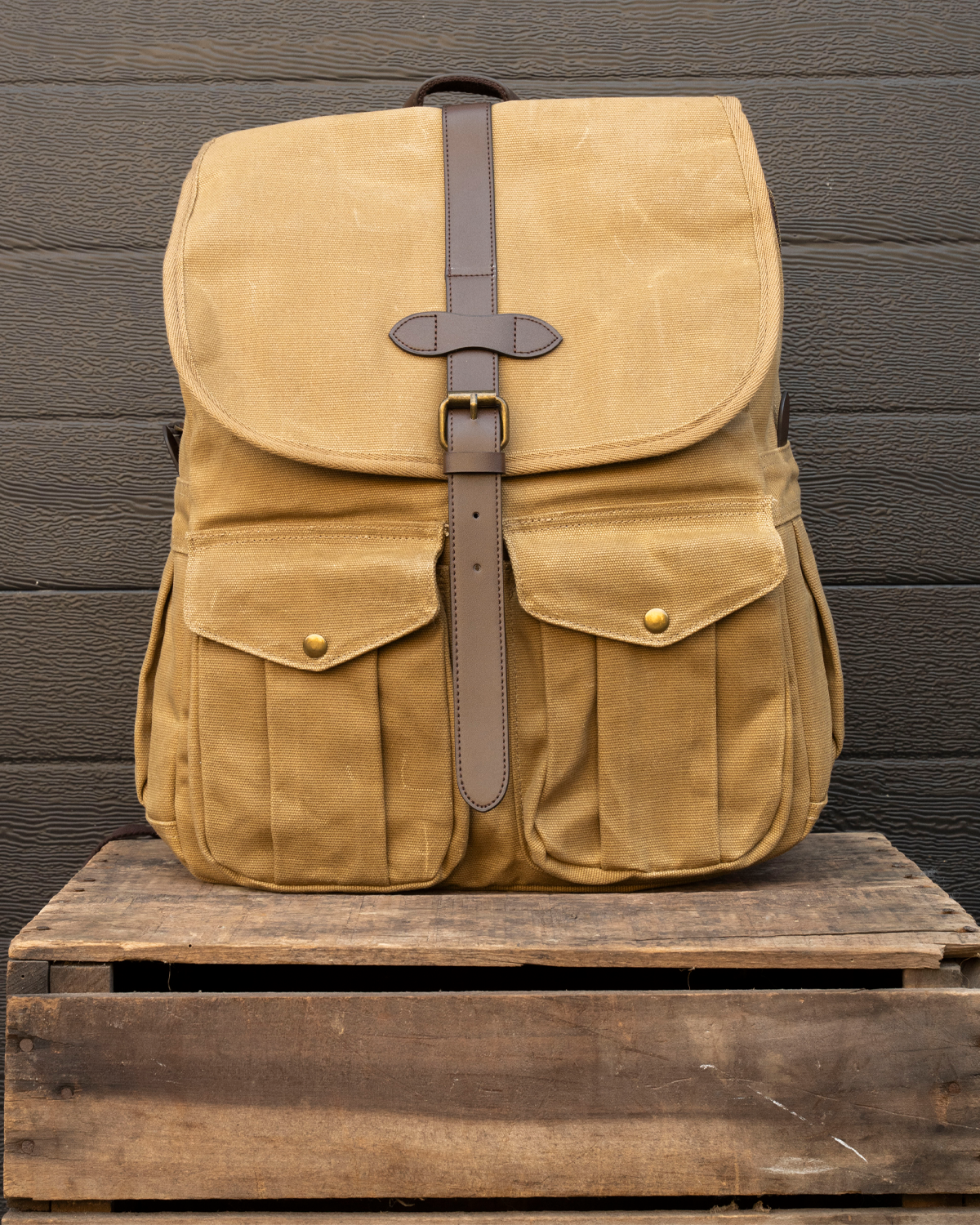 40％OFF 　ダイワ　ジェットパック65L Jacknife — 23L EDC Pack with Clamshell Opening | Eberlestock