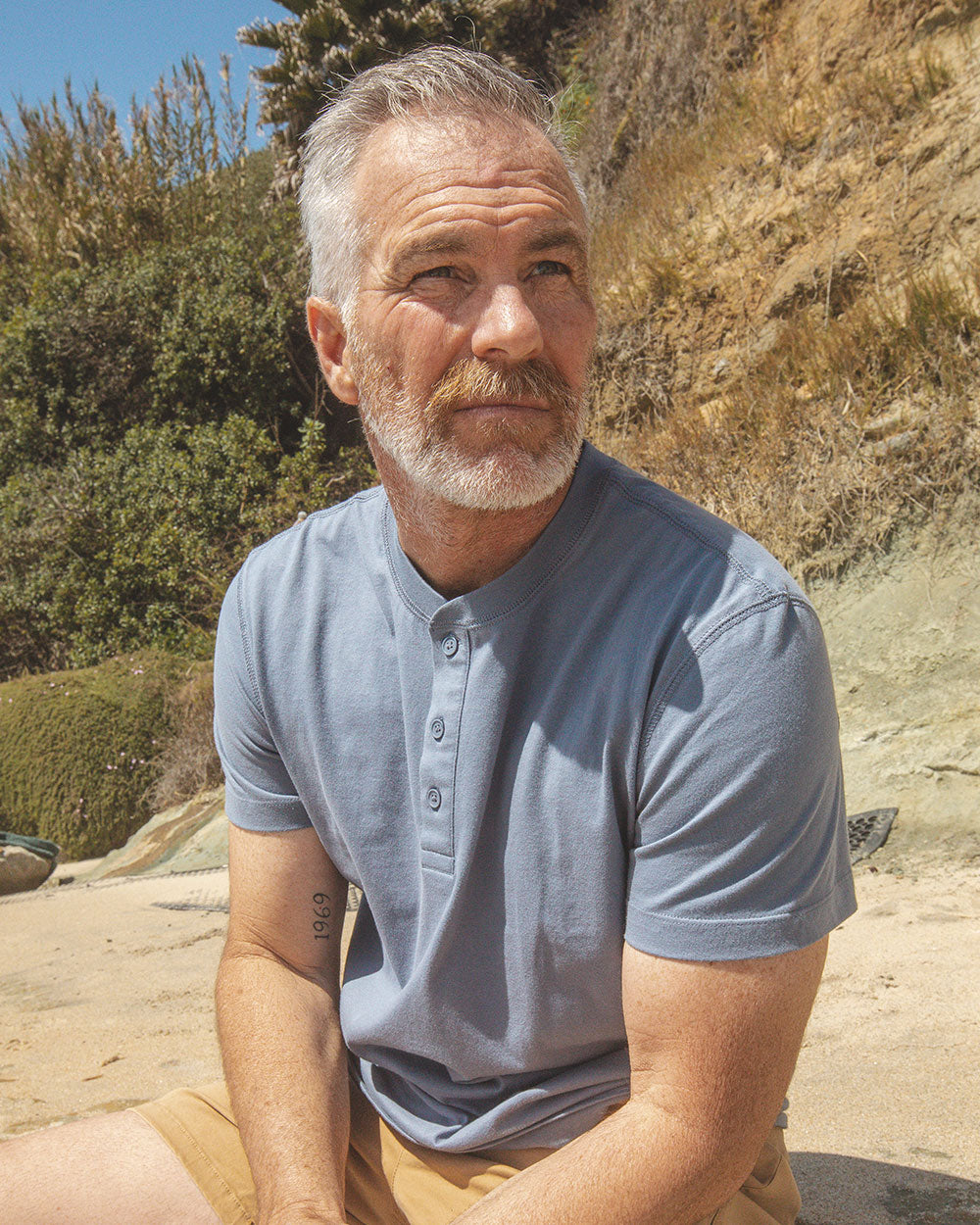 Henley Tee | Steel City Brand | Basic T-Shirt | Soft Pigment